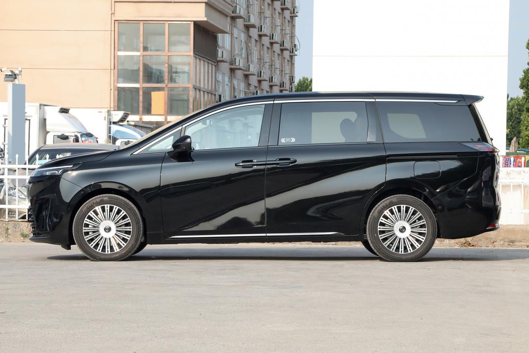 GAC E8 PHEV 2026, фото 4