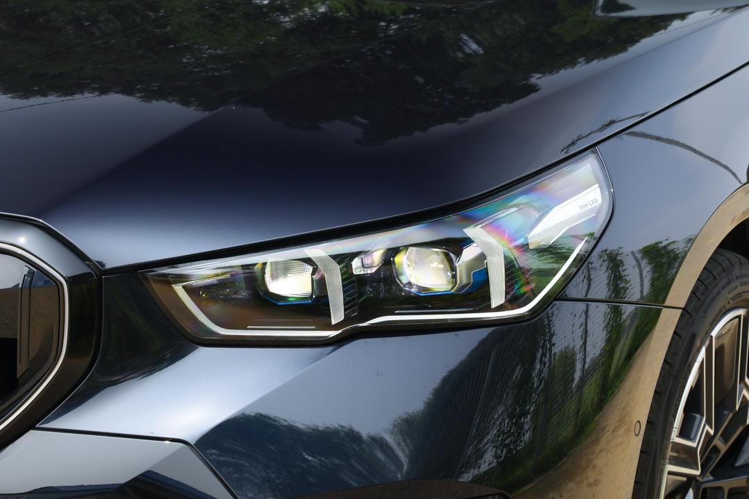 BMW 5 Series 2026, фото 14