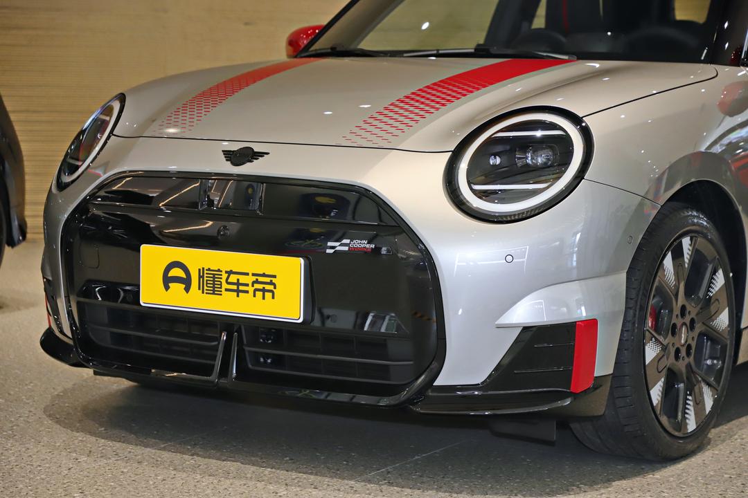 MINI JCW EV 2026, фото 9