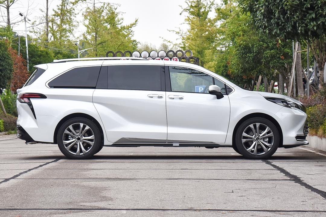 Toyota Sienna 2026, фото 8