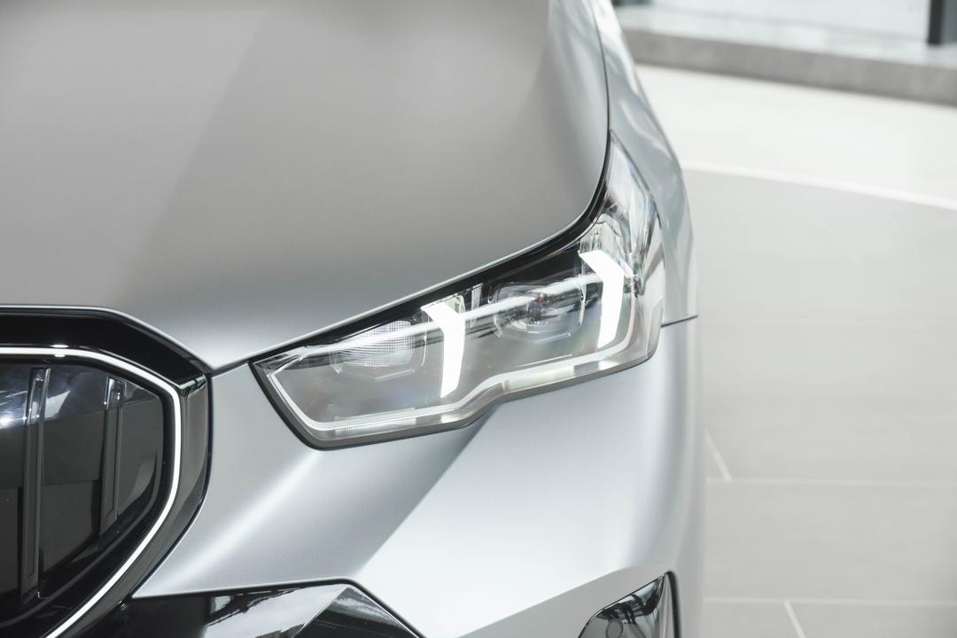 BMW 5 Series 2026, фото 12