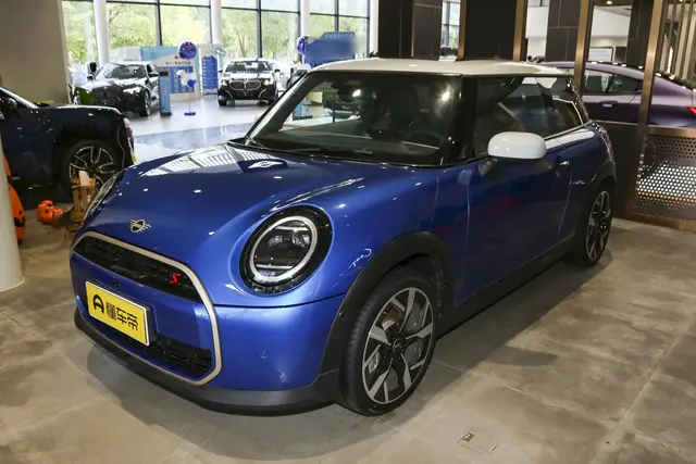 MINI MINI 2026 — купить из Китая под заказ