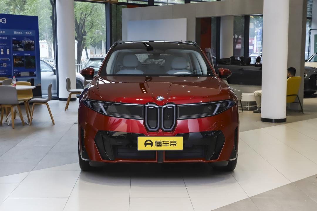 BMW iX3 2026, фото 2