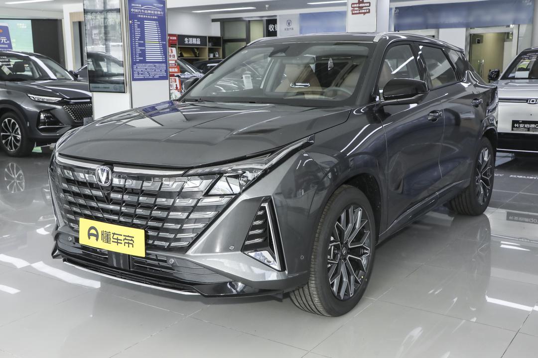 Changan UNI-Z PHEV 2026, фото 1