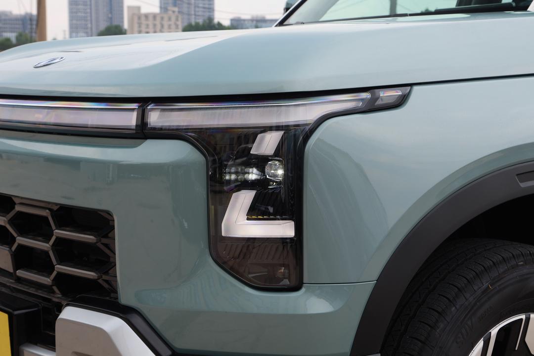 Dongfeng Zhengzhou Z9 GE PHEV 2026, фото 14