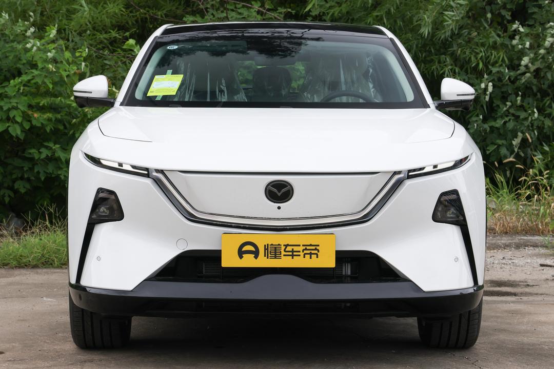 Mazda EZ-60 2026, фото 12