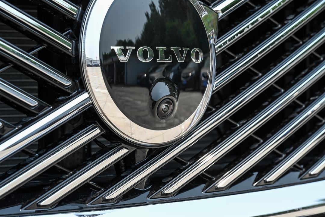 Volvo XC60 2026, фото 15