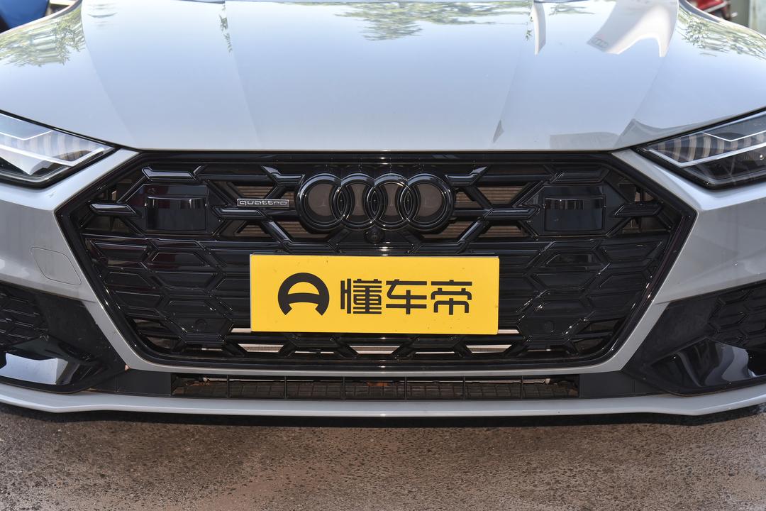 Audi A7L 2026, фото 10
