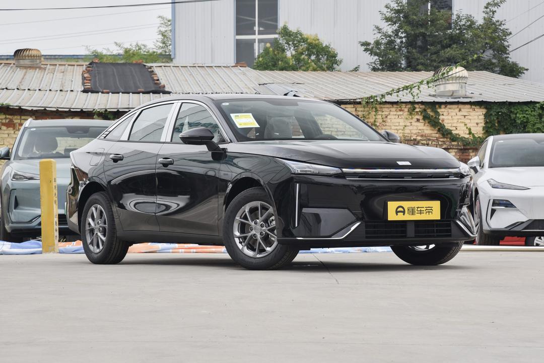 Geely L6 2026, фото 3