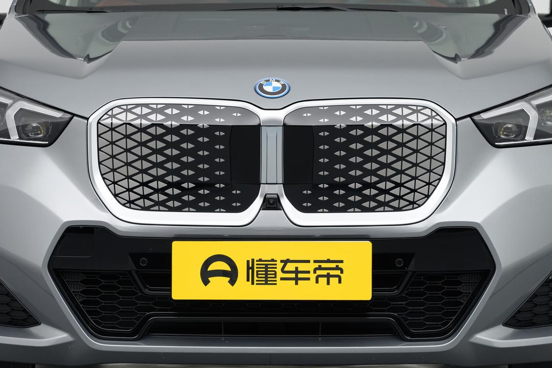 BMW iX1 2026, фото 10