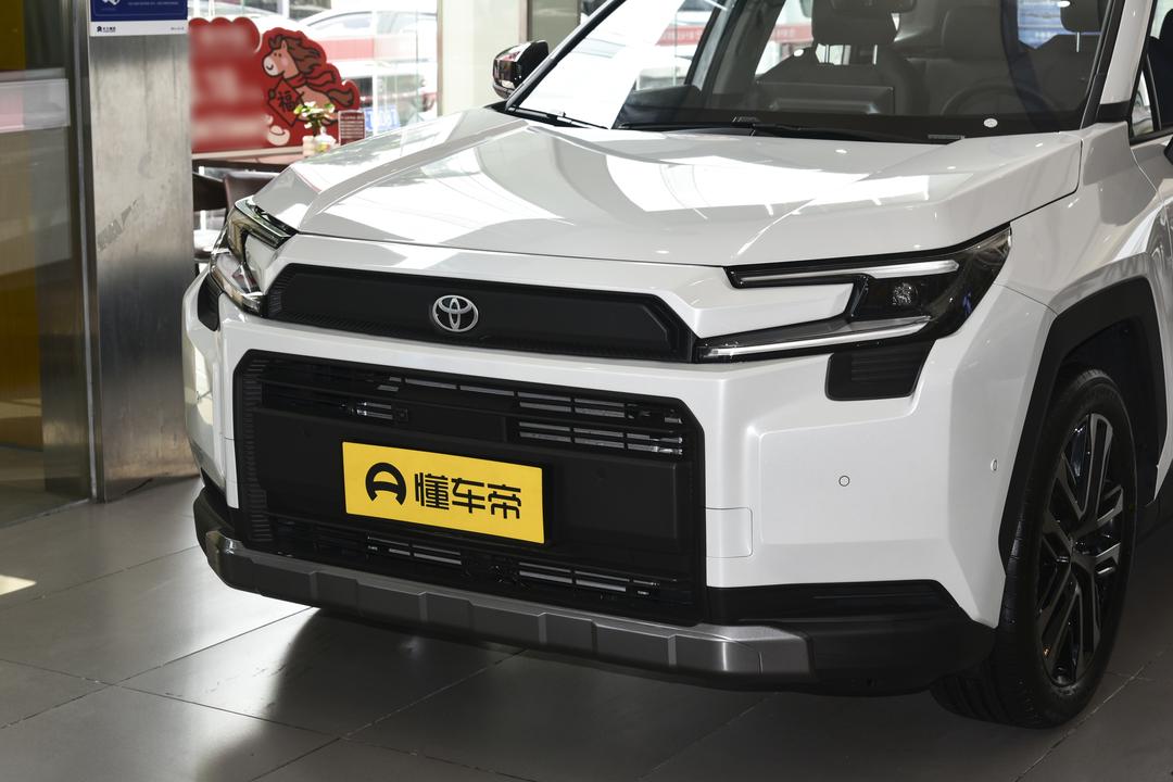 Toyota RAV4 2026, фото 9