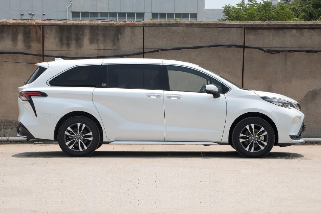 Toyota Granvia 2026, фото 8