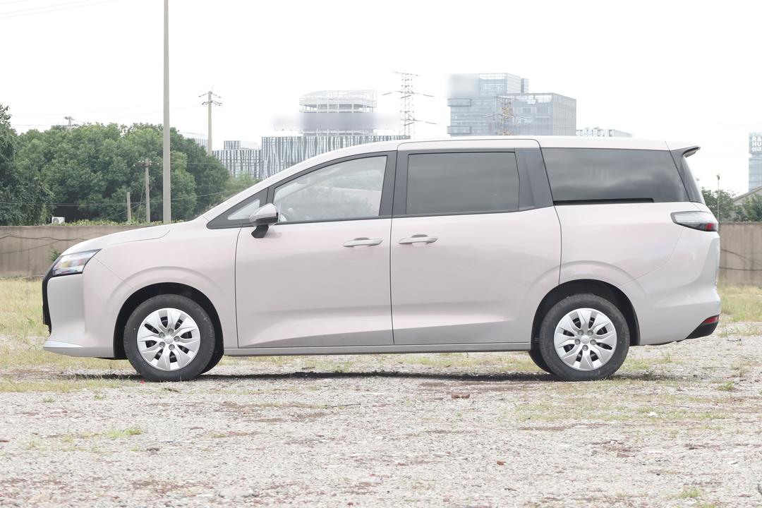 Wuling Xingguang 730 2026, фото 4