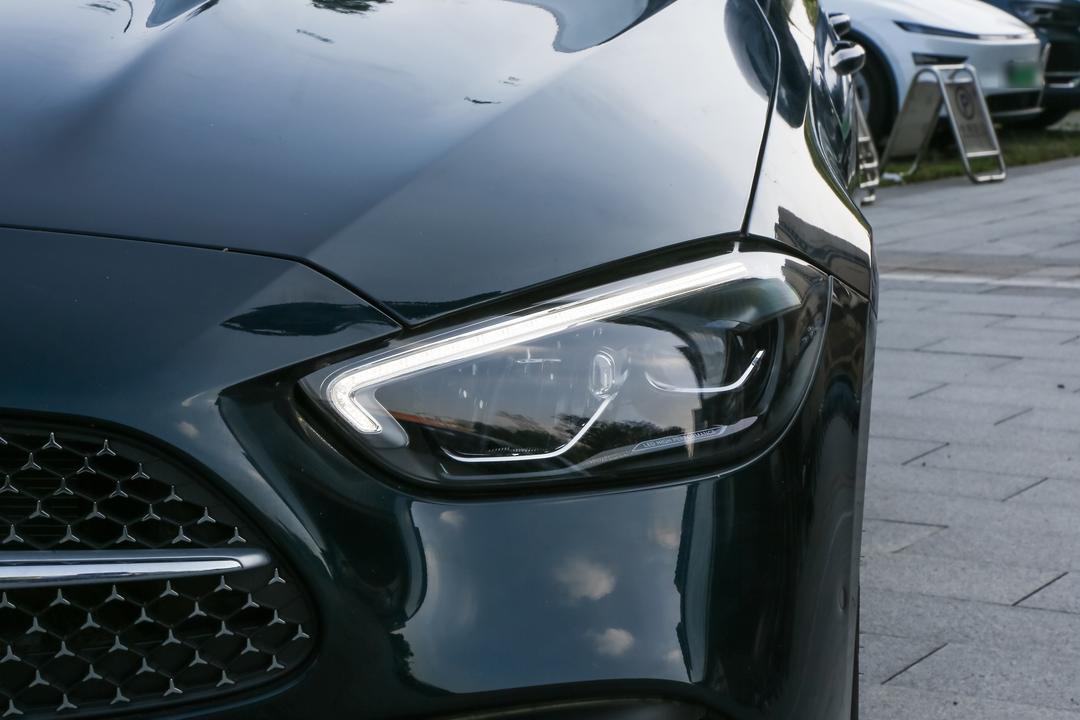 Mercedes-Benz C-Class 2026, фото 12