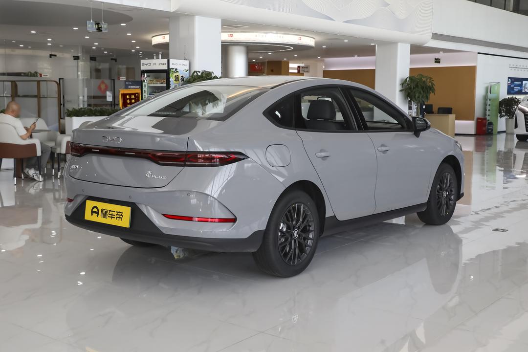BYD Qin PLUS EV 2026, фото 7