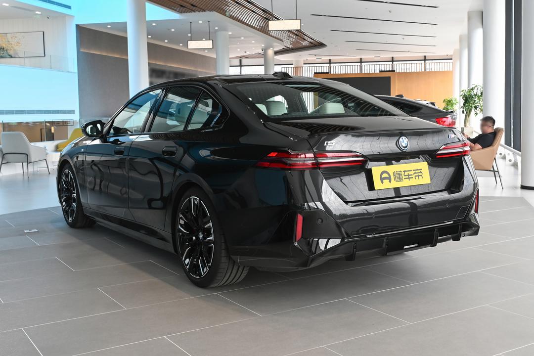 BMW i5 (Европейской сборки)