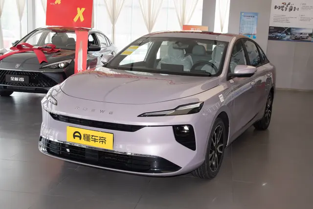 Roewe D6 2026 — купить из Китая под заказ