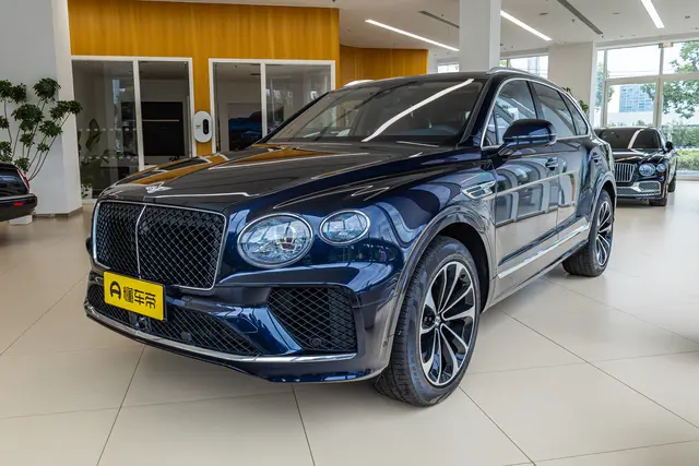 Bentley Bentayga 2026 — купить из Китая под заказ
