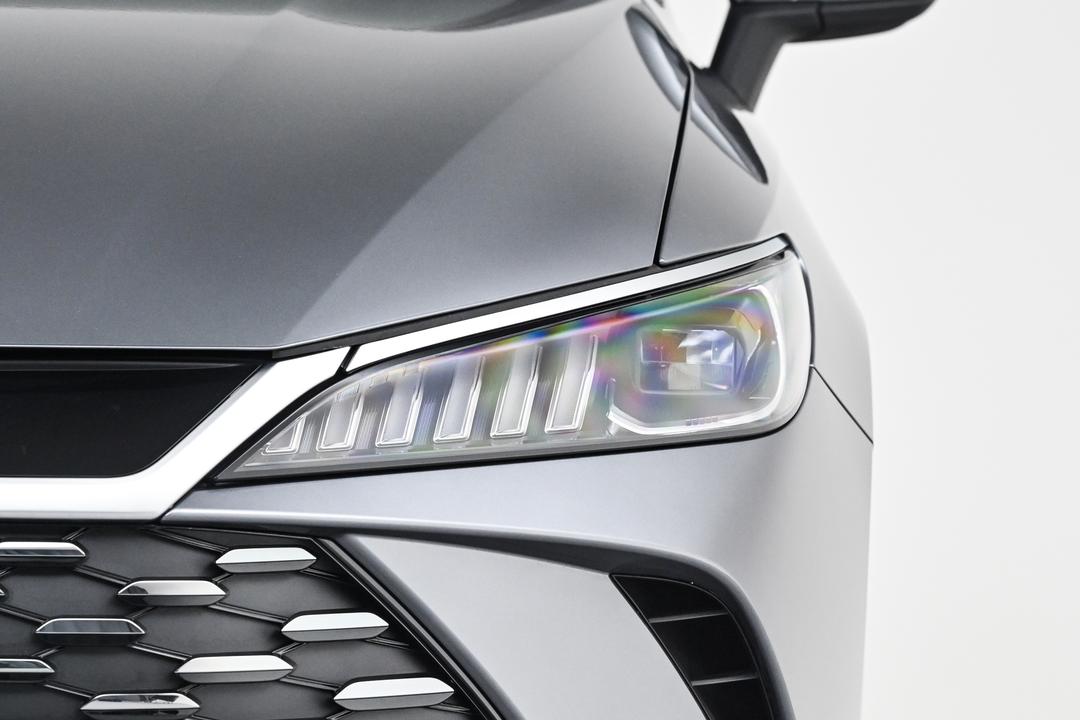 BYD Qin PLUS DM 2026, фото 11