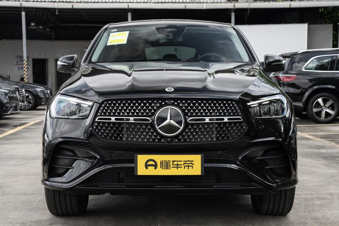 Mercedes-Benz GLE Coupe 2026, фото 12