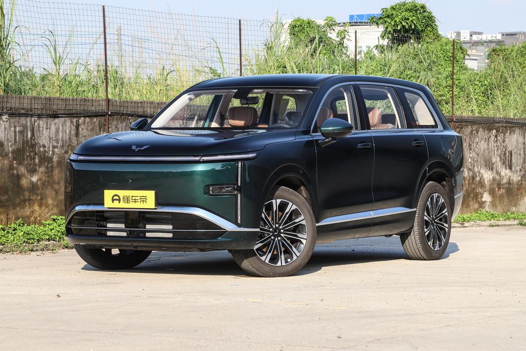 Wuling Xingguang L 2026, фото 1