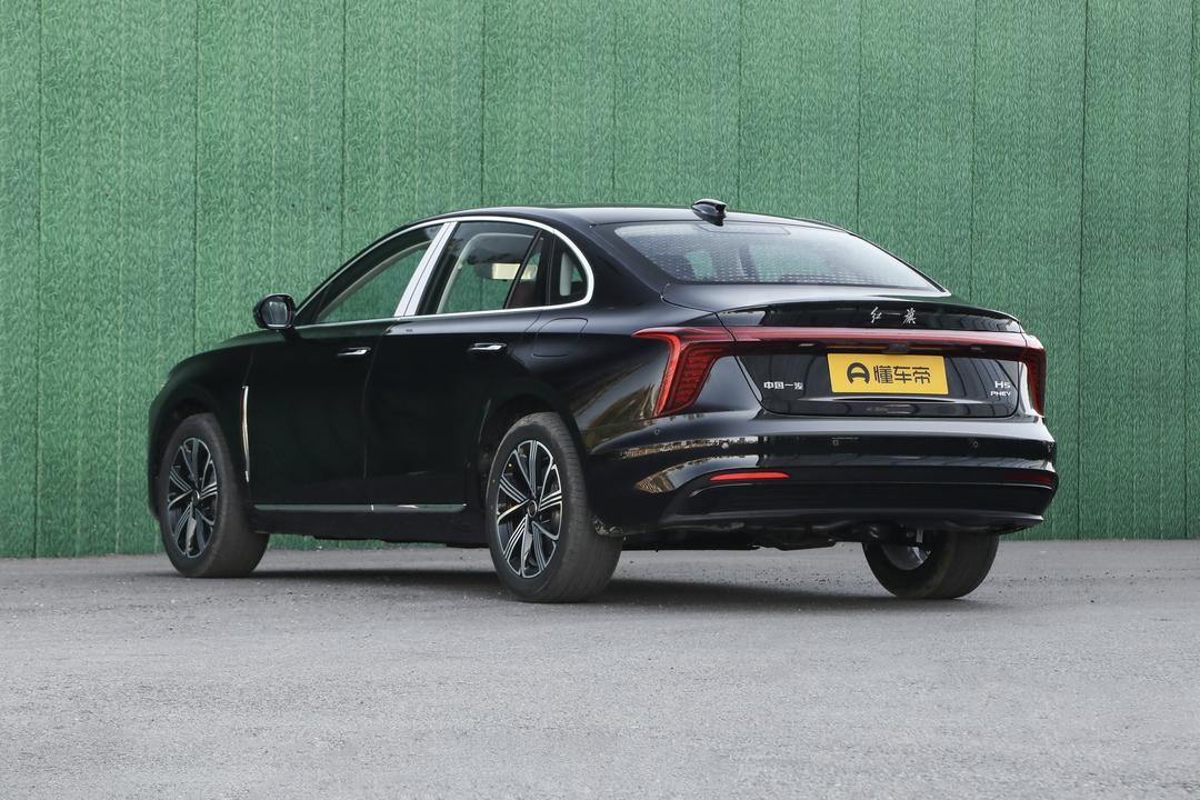 Hongqi H5 PHEV 2026, фото 5