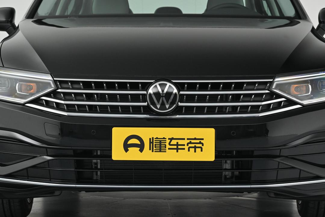 Volkswagen Magotan 2026, фото 10