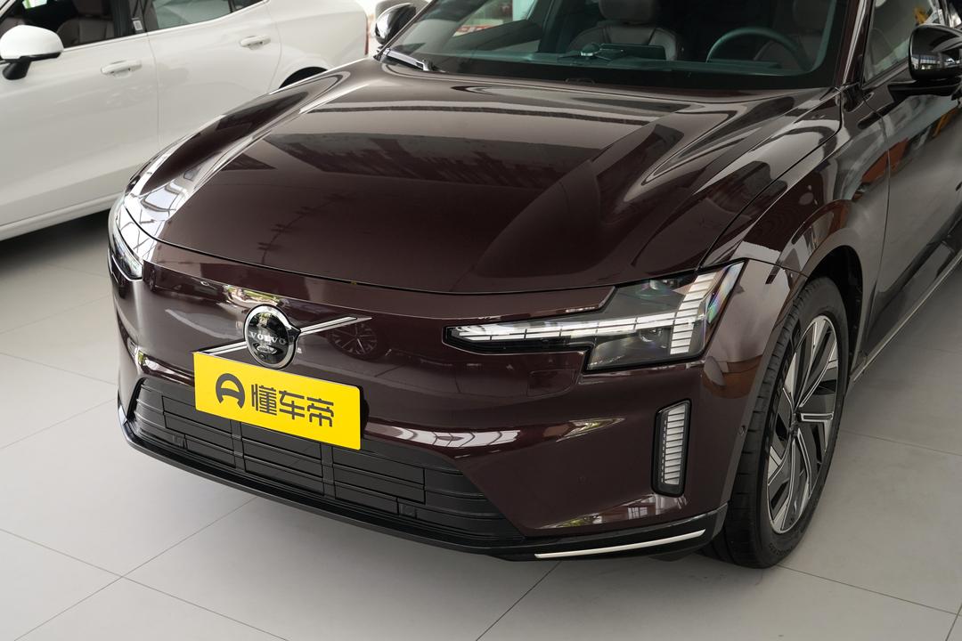 Volvo ES90 2026, фото 9