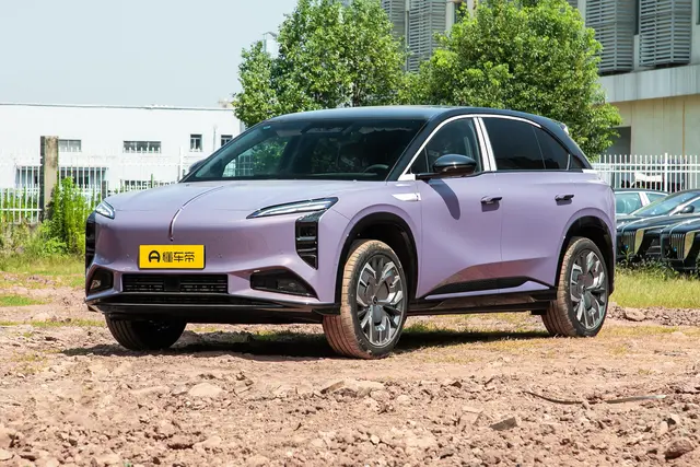Hongqi Tiangong 08 2026 — купить из Китая под заказ