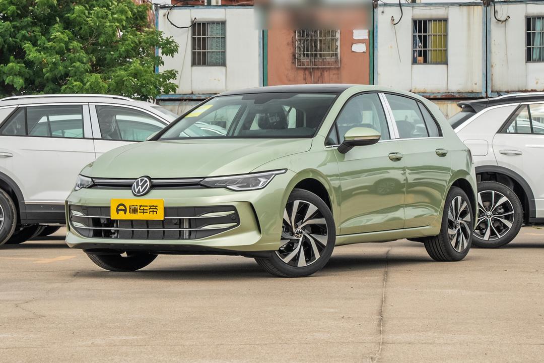 Volkswagen Golf 2026, фото 1