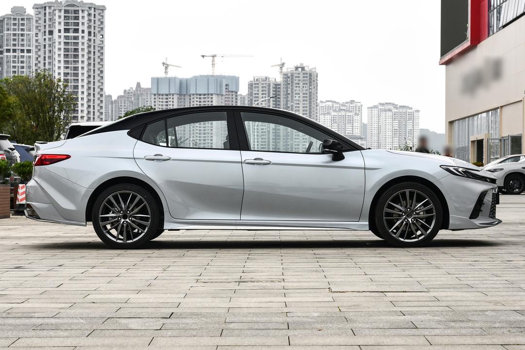 Toyota Camry 2026, фото 8