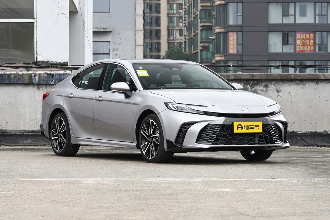 Toyota Camry 2026, фото 3