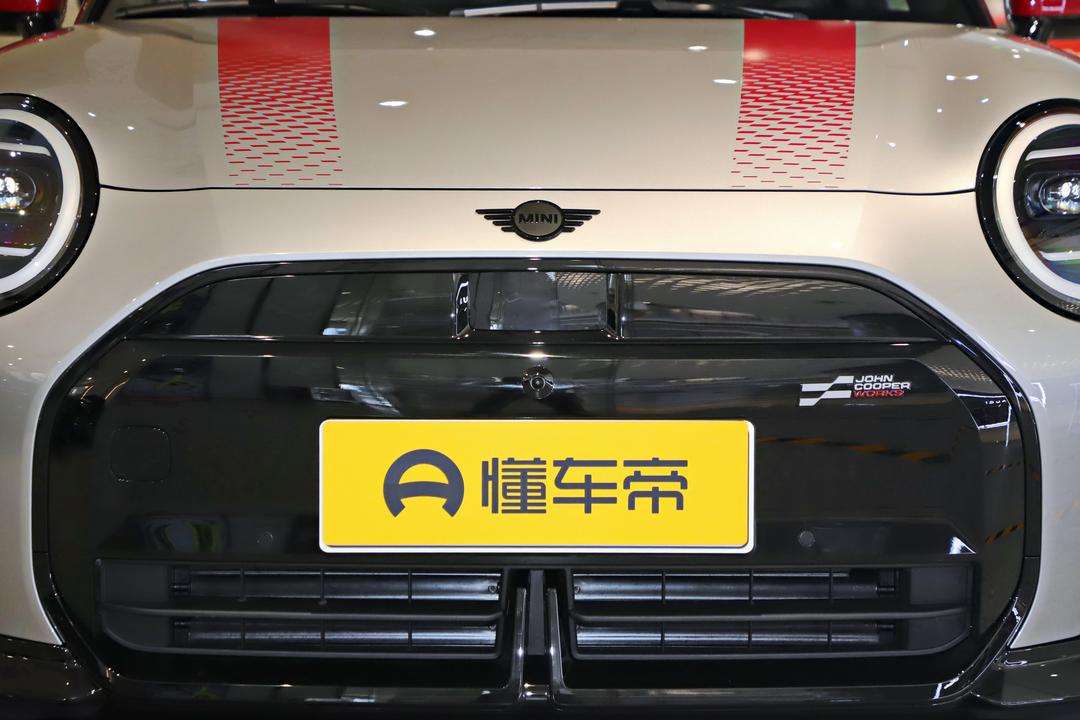MINI JCW EV 2026, фото 10