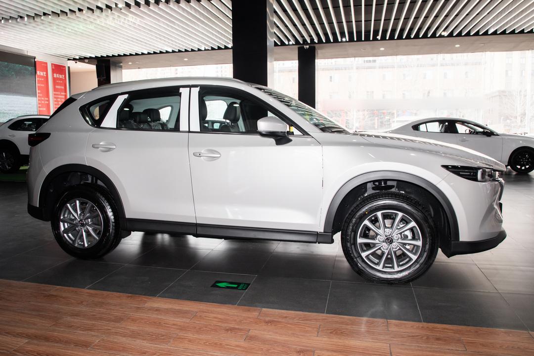 Mazda CX-5 2026, фото 8