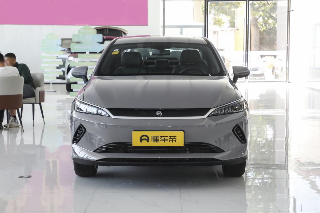 BYD Qin PLUS EV 2026, фото 2