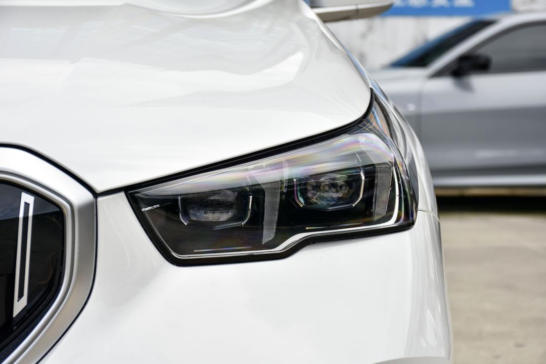 BMW 5 Series 2026, фото 11