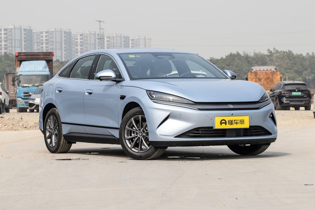 BYD Qin L EV 2026, фото 3