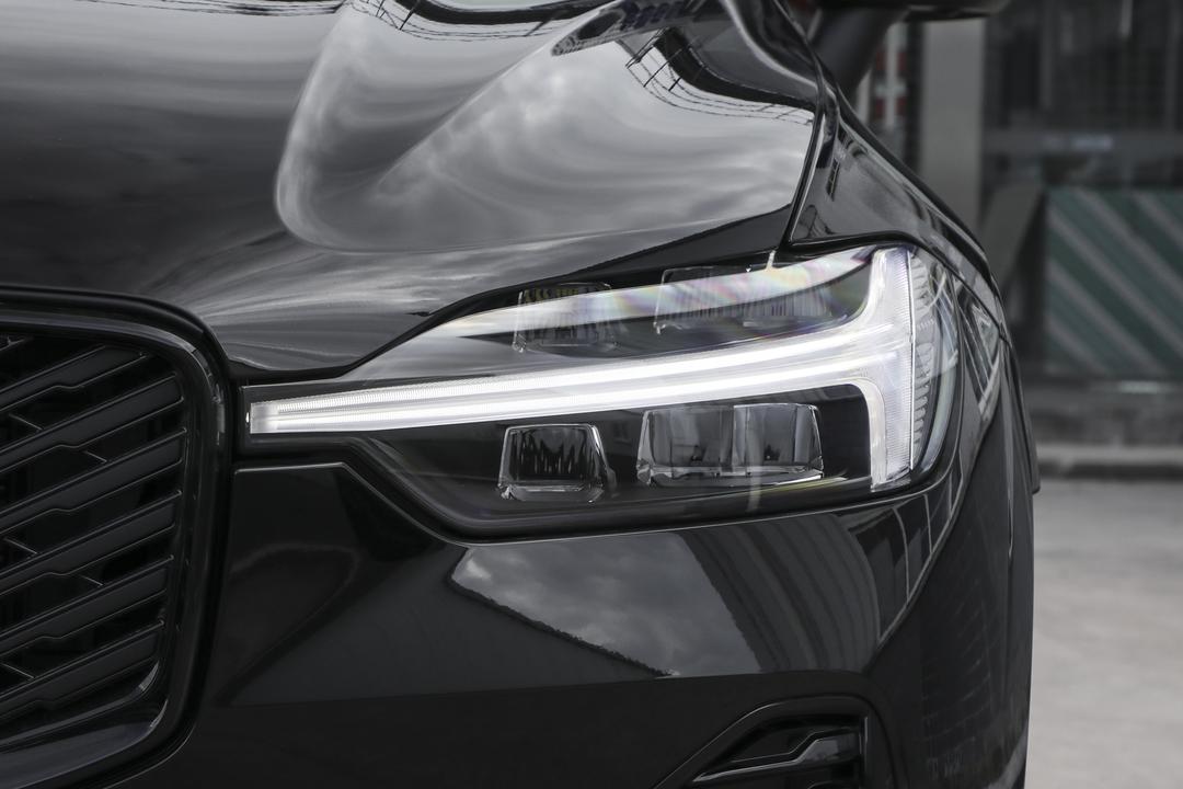 Volvo XC60 PHEV 2026, фото 12