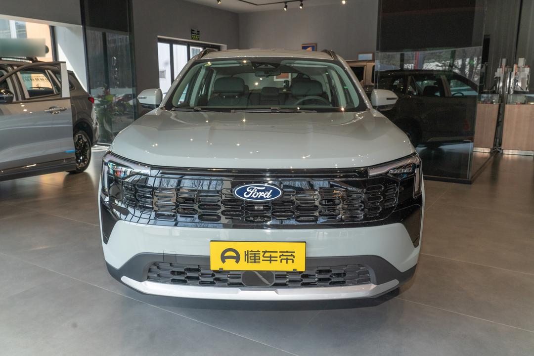 Ford EQUATOR Sport 2026, фото 2