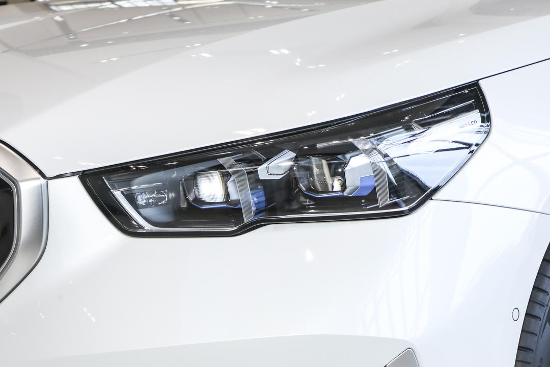 BMW 5 Series 2026, фото 12