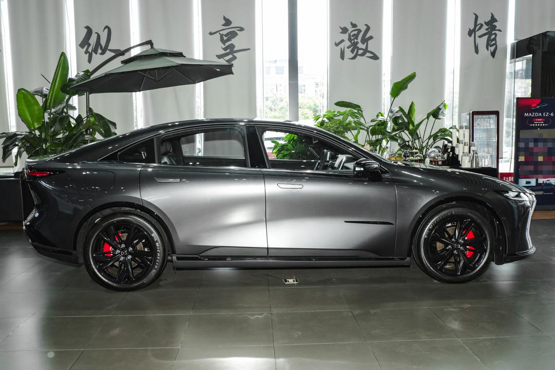 Mazda EZ-6 2026, фото 8