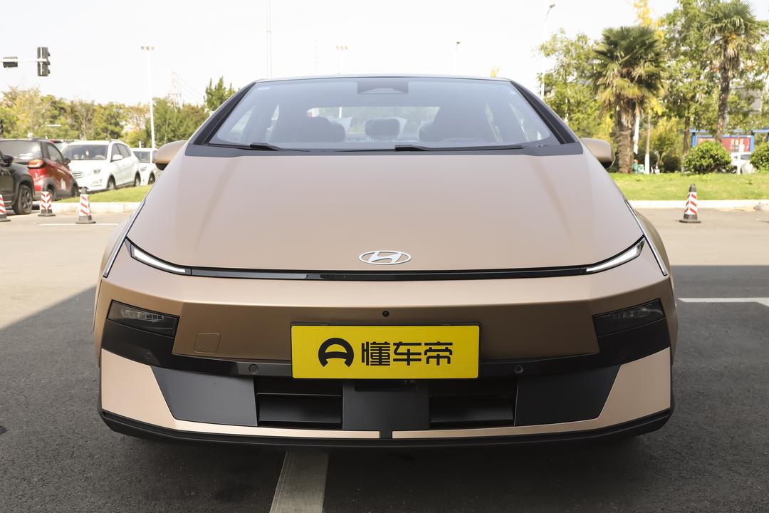 Hyundai IONIQ V 2026, фото 12