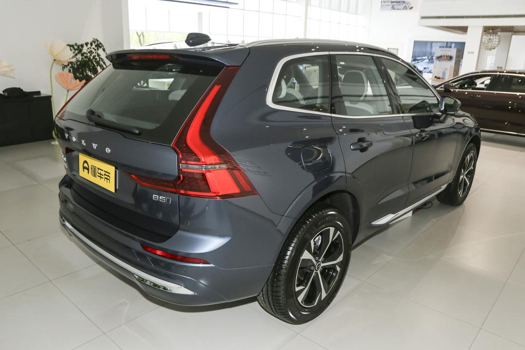 Volvo XC60 2026, фото 6