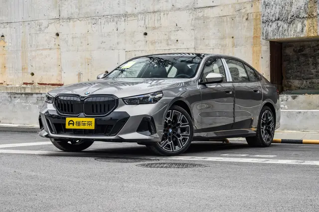 BMW 5 Series 2026 — купить из Китая под заказ