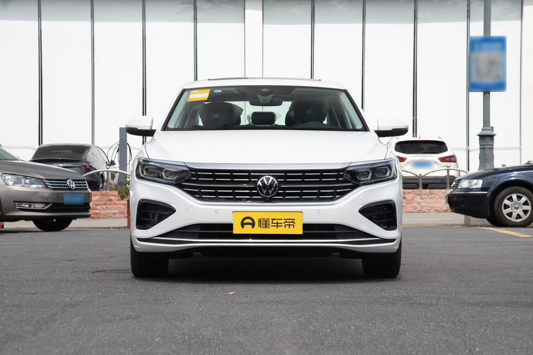 Volkswagen Passat 2026, фото 2