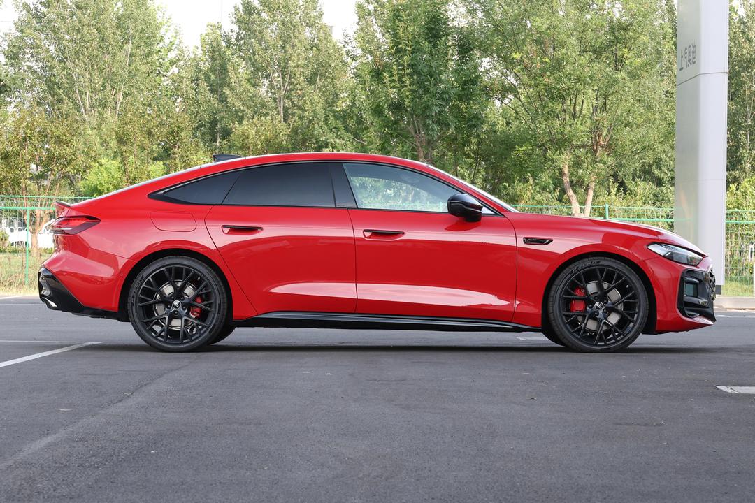 Audi A5L Sportback 2026, фото 8