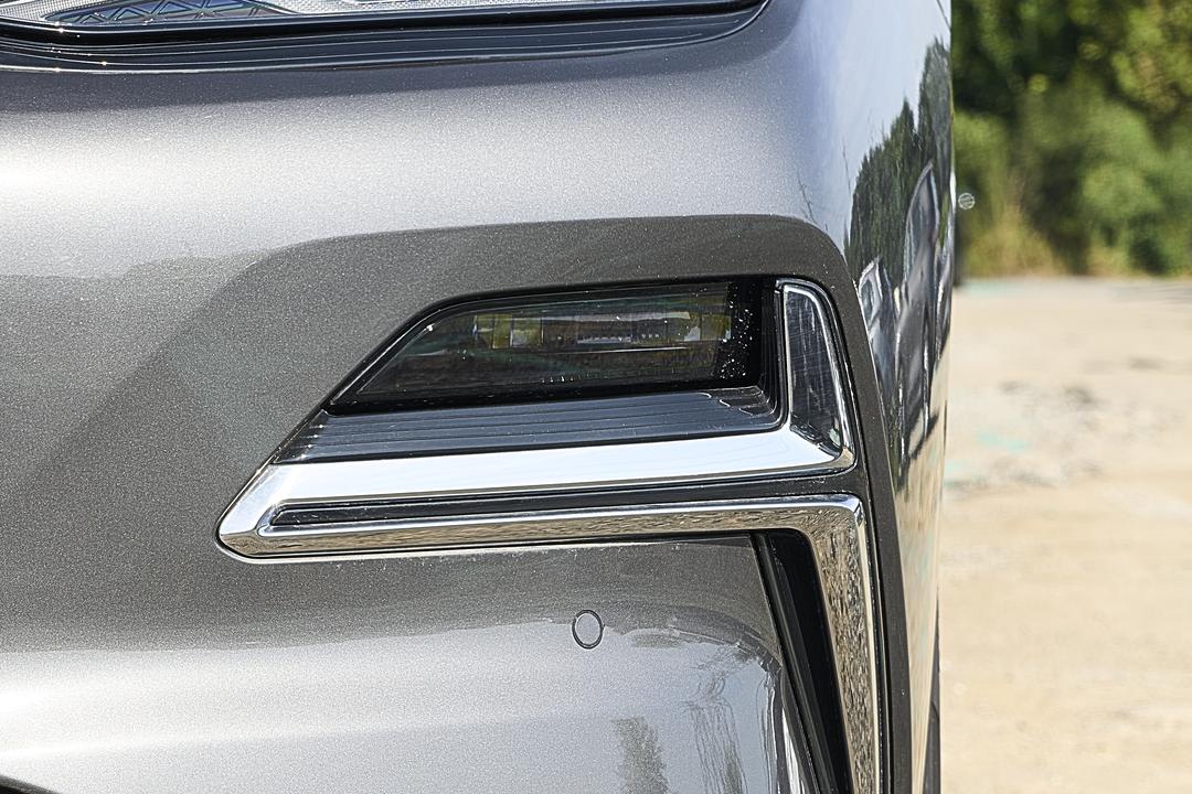 Geely Starlight 8 PHEV 2026, фото 11