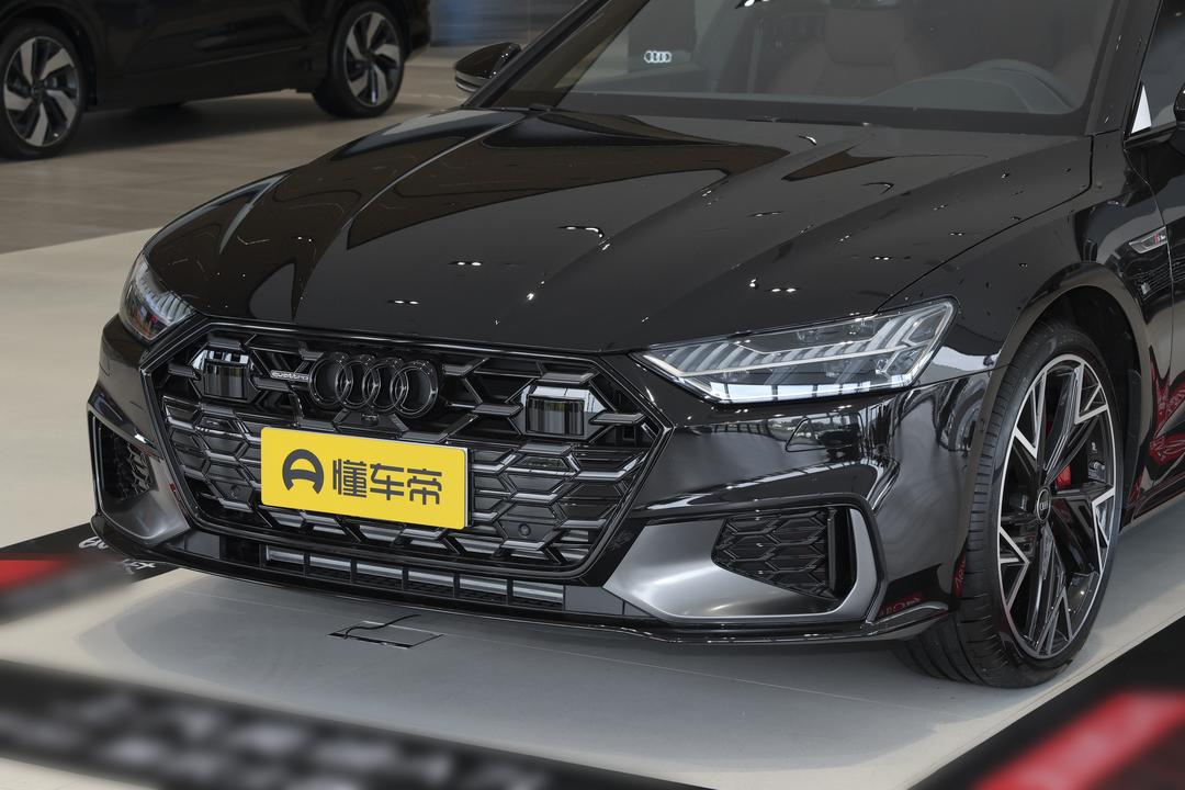 Audi A7L 2026, фото 9