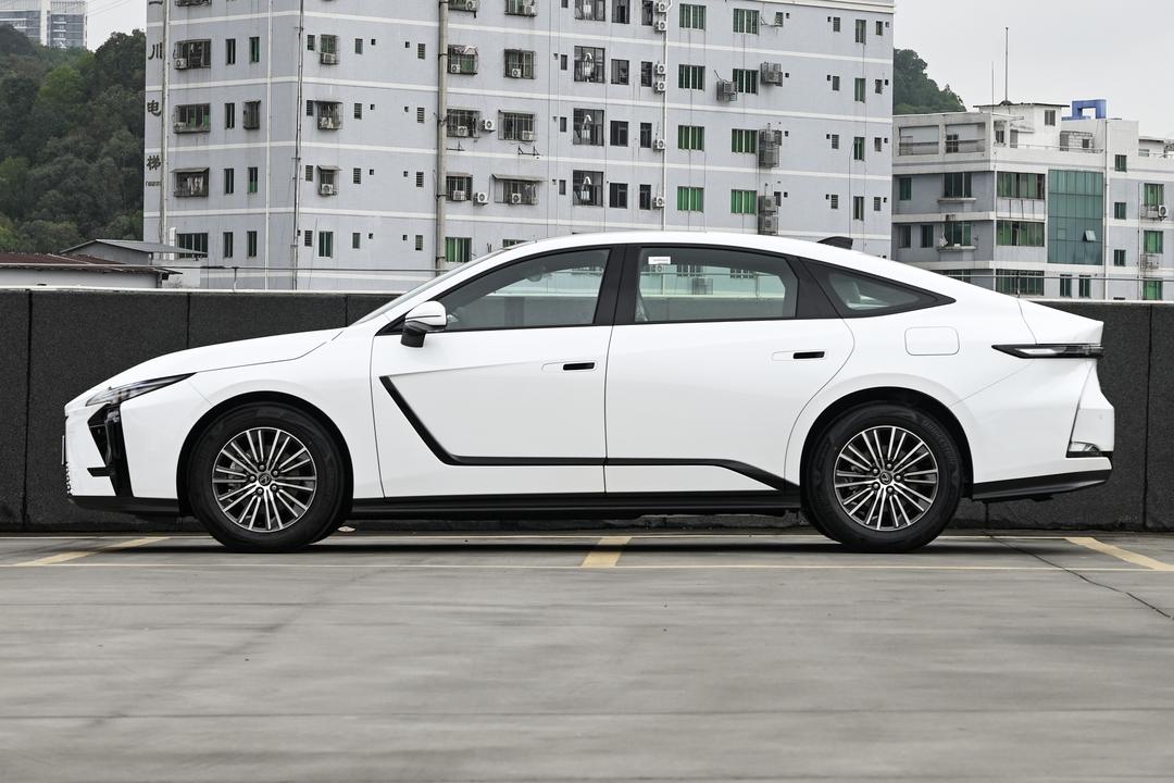 Lexus ES 2026, фото 4
