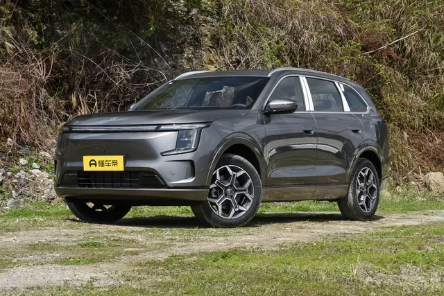 Jetour L7 PLUS 2026 — купить из Китая под заказ